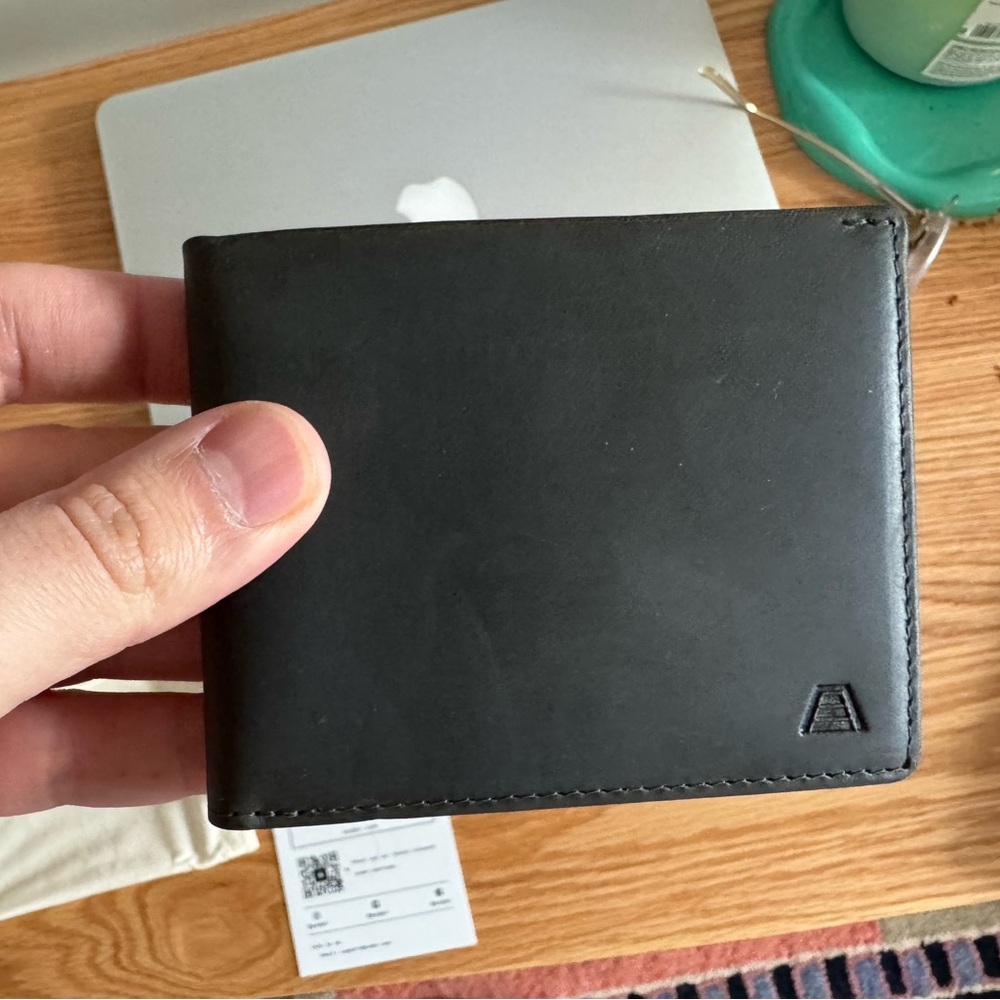 Andar The Diplomat Leather Wallet (brand new)